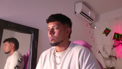 Snapshot of alucard_smith_ chatting on 18, 10, 2025 Smith and lucy online show from 18, 10, 2025