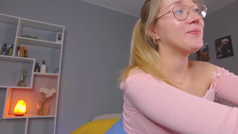 Amelia NEXT STREAM  online show from 1, 2, 2025