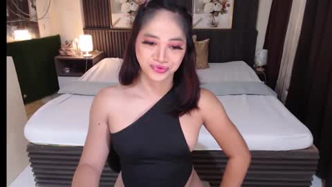Snapshot of aluxekristine chatting on 17, 9, 2025 aluxekristine online show from 17, 9, 2025