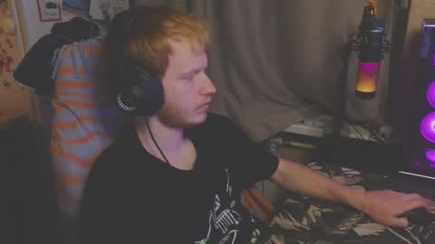 Snapshot of alvin__main chatting on 26, 9, 2025 Alvin Puska -- online show from 26, 9, 2025