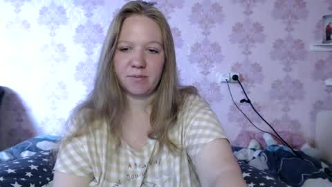 Snapshot of alya764770 chatting on 5, 7, 2026 alya764770 online show from 5, 7, 2026