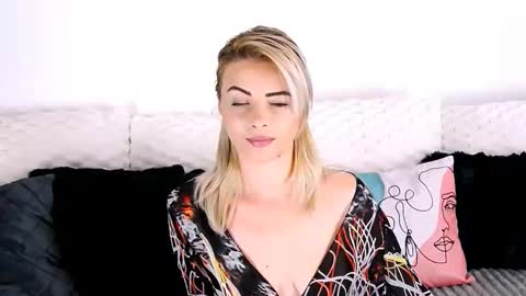 aly online show from 19, 11, 2025