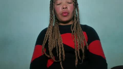 Snapshot of alypierette chatting on 6, 7, 2026 alypierette online show from 6, 7, 2026