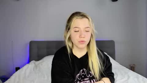 Snapshot of alyrasun chatting on 1, 3, 2026 Al online show from 1, 3, 2026