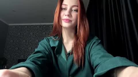 Snapshot of alysiacurles chatting on 6, 5, 2026 Sofi online show from 6, 5, 2026
