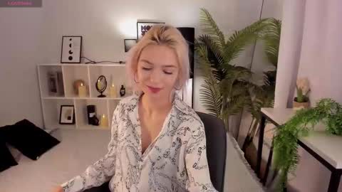 Snapshot of alysiasun chatting on 15, 9, 2025 Alysia online show from 15, 9, 2025