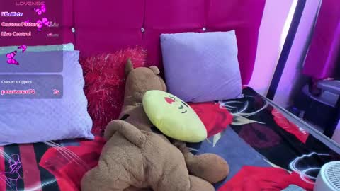 Snapshot of alyson_skyler chatting on 3, 10, 2025 allyson online show from 3, 10, 2025