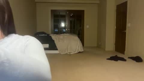 Snapshot of alyssastonee chatting on 27, 11, 2025 alyssastonee online show from 27, 11, 2025