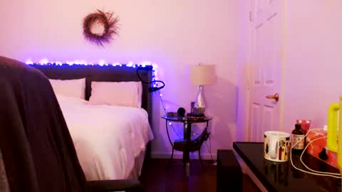 Snapshot of alyssiaamorexo chatting on 5, 7, 2026 Alyssiaamorexo online show from 5, 7, 2026