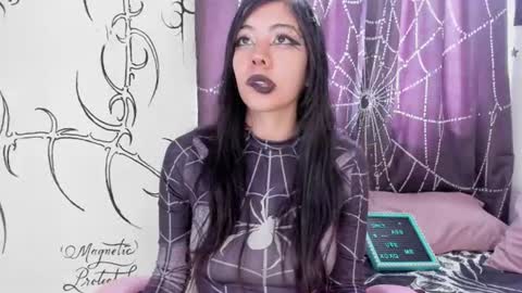 Snapshot of alyxroses chatting on 19, 6, 2026 online show from 19, 6, 2026