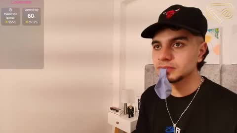 Amadeo Wild online show from 22, 1, 2025