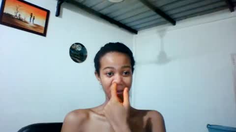 Snapshot of amah17 chatting on 30, 7, 2026 Amah online show from 30, 7, 2026