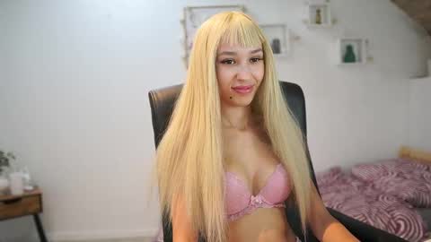 Snapshot of amai__liu chatting on 25, 9, 2025 Amai  Liu online show from 25, 9, 2025