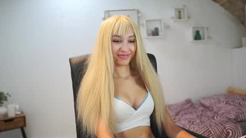Snapshot of amai__liu chatting on 3, 10, 2025 Amai  Liu online show from 3, 10, 2025