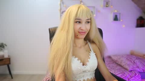 Snapshot of amai__liu chatting on 21, 11, 2025 Amai Liu online show from 21, 11, 2025