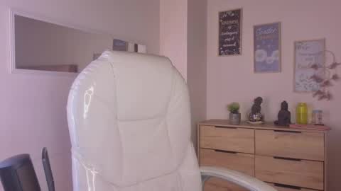 Snapshot of amaia_daniells chatting on 5, 11, 2025 B I A N C A online show from 5, 11, 2025