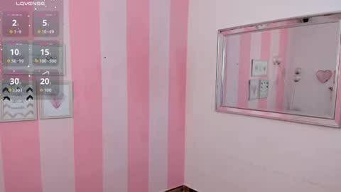 Snapshot of amaia_monroe chatting on 19, 5, 2026 amaia_monroe online show from 19, 5, 2026