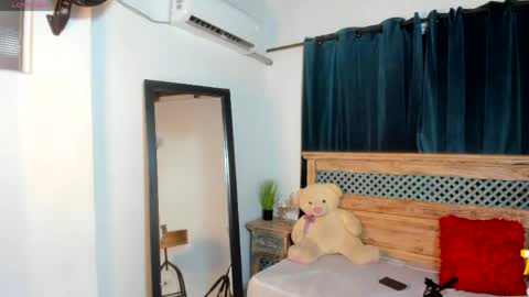 Snapshot of amaia_monroe chatting on 5, 6, 2026 amaia_monroe online show from 5, 6, 2026