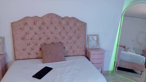 Snapshot of amaia_monroe chatting on 7, 6, 2026 amaia_monroe online show from 7, 6, 2026