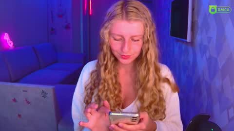 Snapshot of amaliaqueen999 chatting on 27, 9, 2025 Amalia online show from 27, 9, 2025