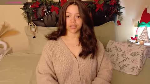 Snapshot of amand1_sweet chatting on 21, 12, 2025 online show from 21, 12, 2025