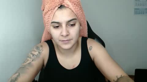 Snapshot of amanda5star chatting on 31, 1, 2026 The queen of the biceps online show from 31, 1, 2026