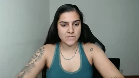 Snapshot of amanda5star chatting on 13, 4, 2026 The queen of the biceps online show from 13, 4, 2026