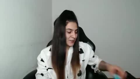 Snapshot of amanda5star chatting on 21, 4, 2026 The queen of the biceps online show from 21, 4, 2026