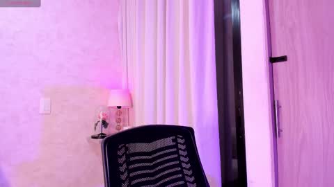 Snapshot of amanda_26 chatting on 12, 2, 2025 Luisa online show from 12, 2, 2025