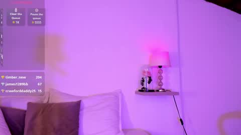 Snapshot of amanda_26 chatting on 24, 2, 2025 Luisa online show from 24, 2, 2025