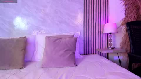 Snapshot of amanda_26 chatting on 14, 9, 2025 Luisa online show from 14, 9, 2025