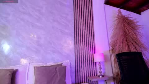 Snapshot of amanda_26 chatting on 28, 9, 2025 Luisa online show from 28, 9, 2025