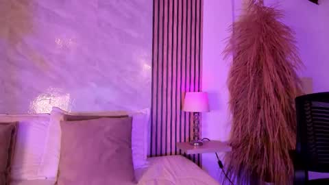 Snapshot of amanda_26 chatting on 23, 11, 2025 Luisa online show from 23, 11, 2025