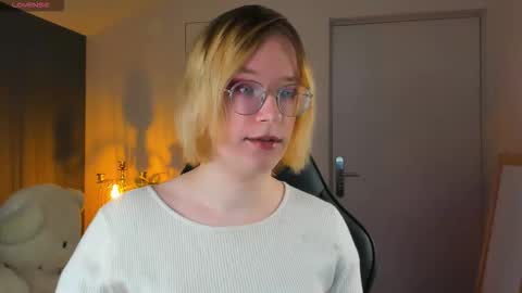 Hi im Amanda online show from 25, 10, 2025