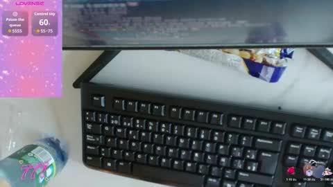 Snapshot of amanda_fox__ chatting on 30, 3, 2026 AMANDA FOX online show from 30, 3, 2026