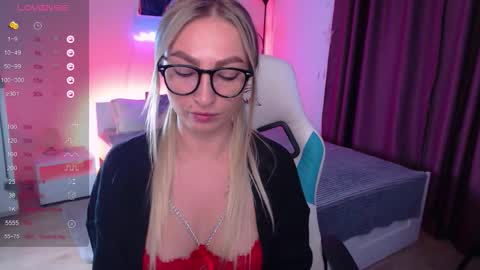 Snapshot of amanda_jordan chatting on 18, 12, 2025 amanda_jordan online show from 18, 12, 2025