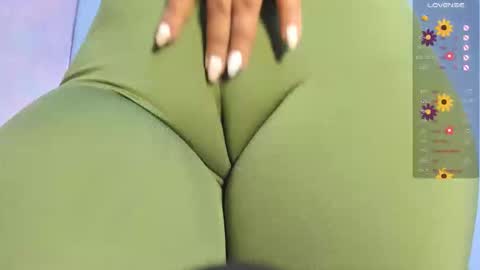 Amanda Marcuzzi  online show from 5, 11, 2025