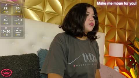 Snapshot of amanda_mooree_ chatting on 10, 4, 2026 Amanda Moore online show from 10, 4, 2026