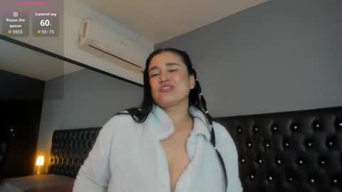 Snapshot of amanda_noir chatting on 11, 9, 2025 amanda_noir online show from 11, 9, 2025