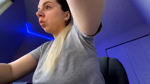 Snapshot of amandainbloom chatting on 26, 2, 2025 Amanda online show from 26, 2, 2025