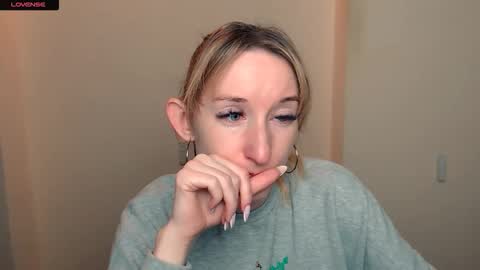 Snapshot of amandasentin chatting on 16, 9, 2025 Amanda online show from 16, 9, 2025