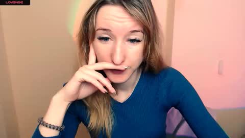 Snapshot of amandasentin chatting on 6, 11, 2025 Amanda online show from 6, 11, 2025