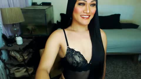 Suzie online show from 7, 10, 2025