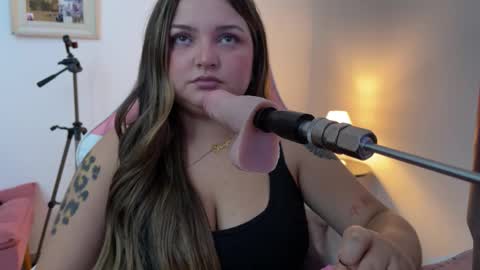 Snapshot of amandhaaa chatting on 3, 3, 2026 Amandha online show from 3, 3, 2026