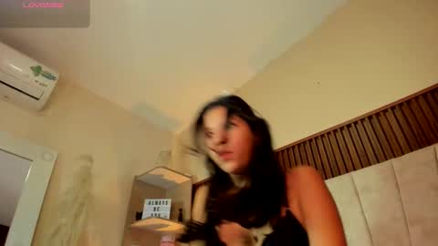 amara_brunet online show from 11, 3, 2026