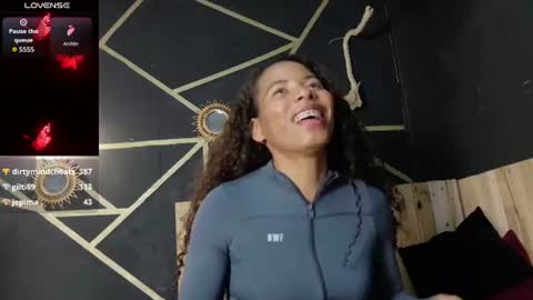 Snapshot of amara_vex chatting on 6, 7, 2026 amara_vex online show from 6, 7, 2026