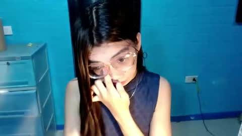 Snapshot of amarabellax chatting on 25, 4, 2026 BELLA online show from 25, 4, 2026