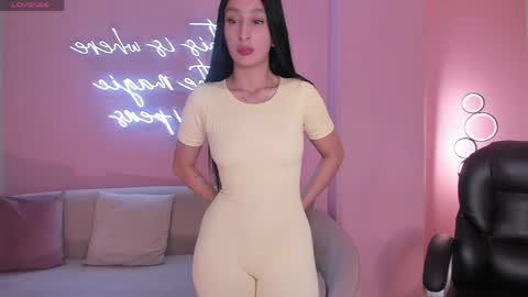 Snapshot of amaradivinex chatting on 17, 5, 2026 Amara Di online show from 17, 5, 2026