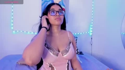 Snapshot of amaranta_blake chatting on 5, 7, 2026 AMARANTA online show from 5, 7, 2026