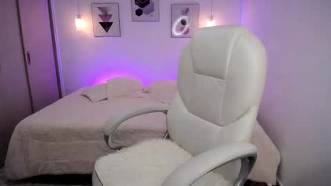 Amarantha online show from 23, 10, 2025